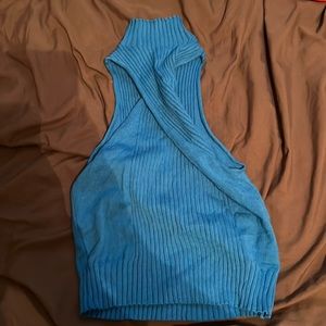 blue cropped sleeveless tank